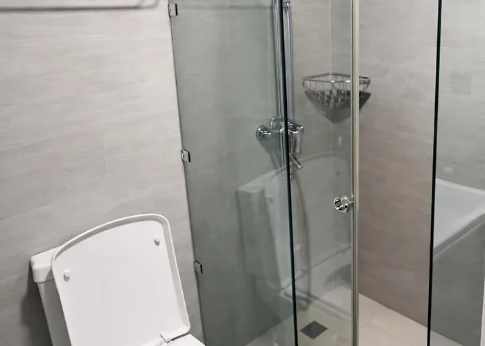 아파트호텔 Antara-queenbed-balcony-hotshower-workstation-washingmachine-fullkitchen